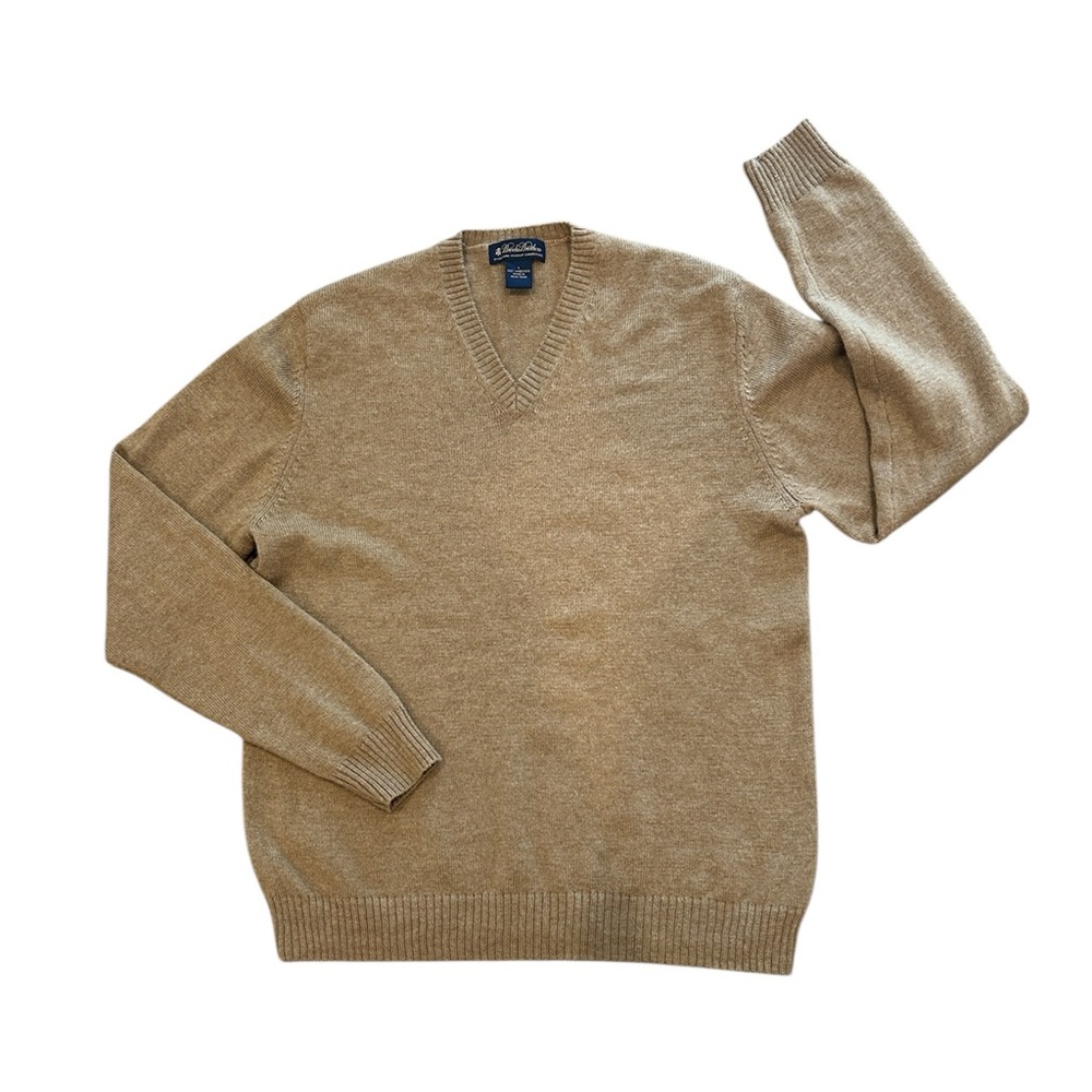 VINTAGE BROOKS BROTHERS V-NECK SWEATER - EXTRA FINE 100% ITALIAN LAMBSWOOL